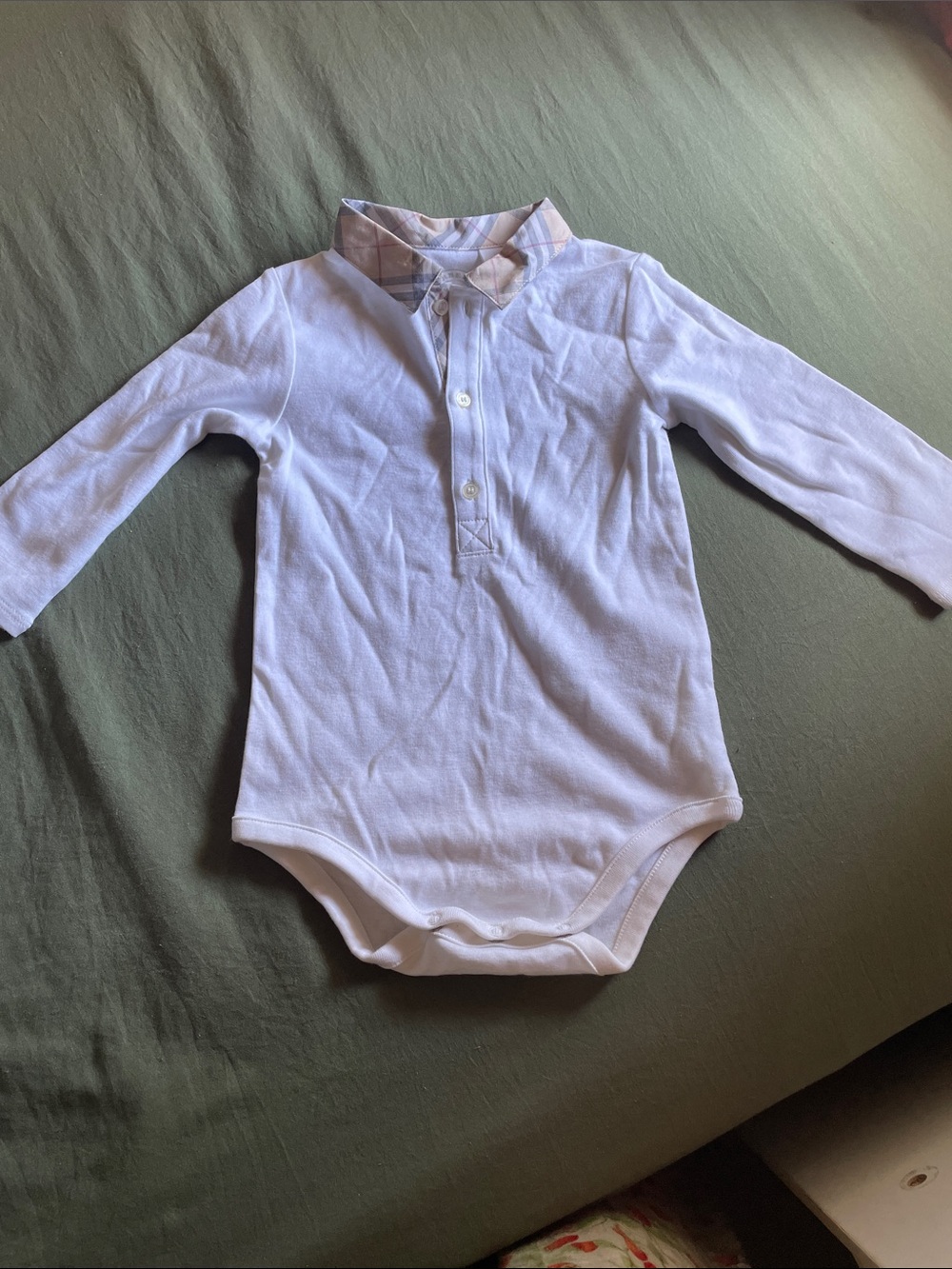 Burberry White Long Sleeve Baby Bodysuit with Check Collar
